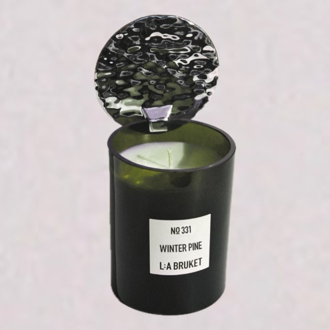 Bougie Parfumée Winter Pine 260g  + Reflektor